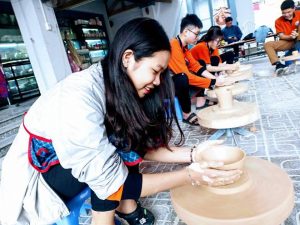 Chuyến đi thanh xuân tại làng gốm Bát Tràng – Hà Nội