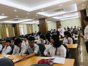 CHÀO CỜ ĐẦU TUẦN – THANH NIÊN VỚI BÁC HỒ