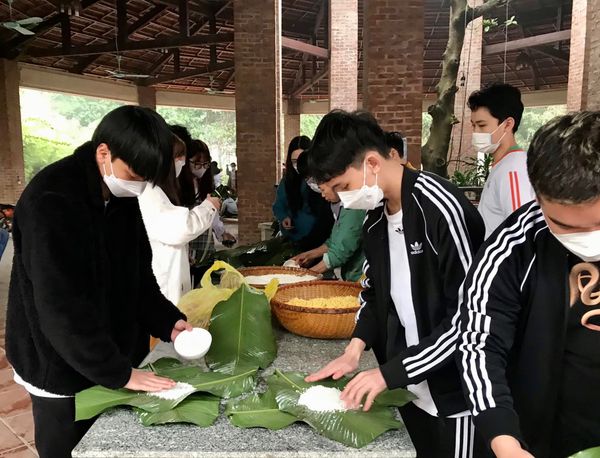 CÁC BẠN ĐÃ BIẾT GÓI BÁNH TRƯNG CHƯA????
